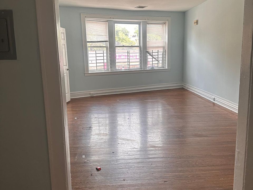 1st image of 846 S Orange Ave #4
