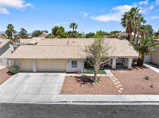5912 Hollowridge Rd, North Las Vegas, NV 89031