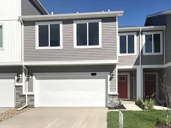 9754 Crowning Dr #0, West Des Moines, IA 50266