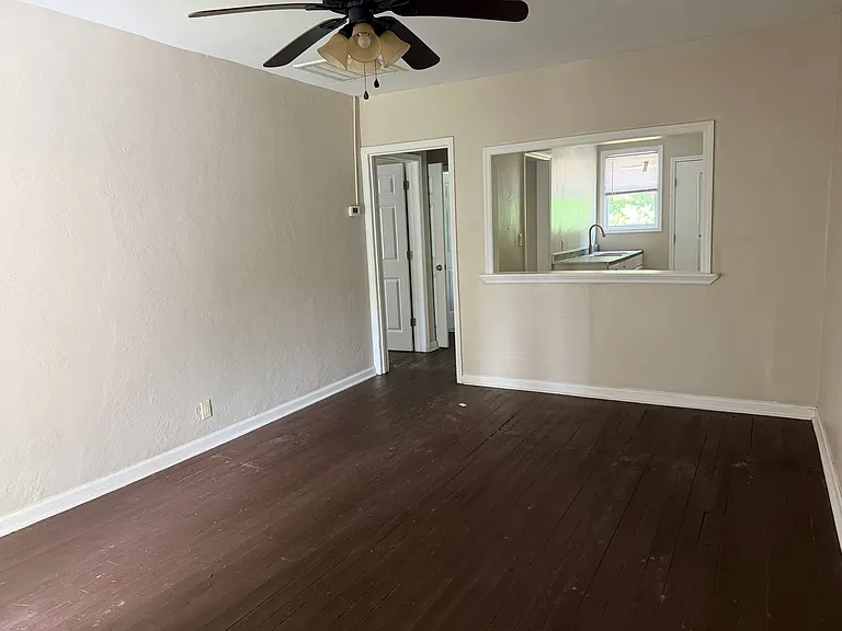 3661 Wylly Ave — Photo 1