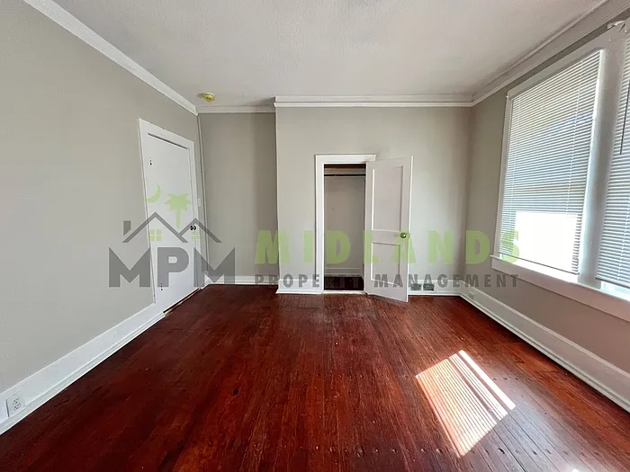 2326 Stark St #A — Photo 10