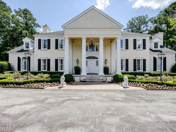 1165 Saint Andrews Dr, Macon, GA 31210