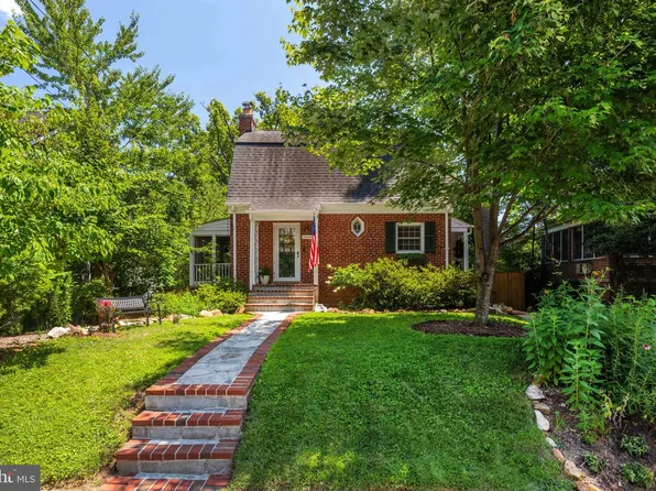 5706 9th Rd N, Arlington, VA 22205