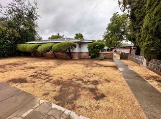 304 S I St APT C, Madera, CA 93637