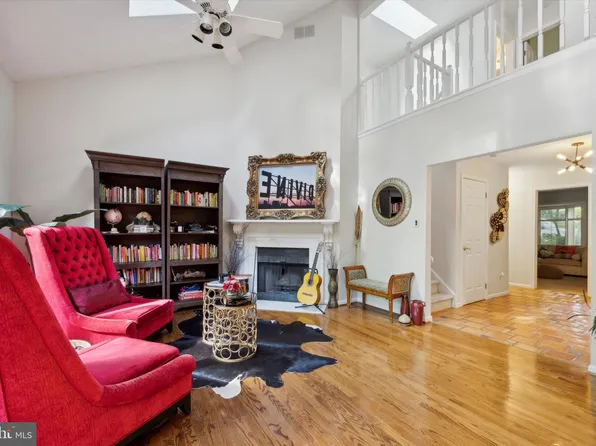 333 River Birch Cir #33-3, Elkins Park, PA 19027