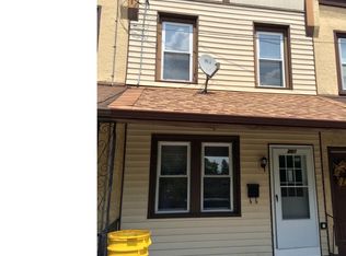207 W County Line Rd, Ardmore, PA 19003