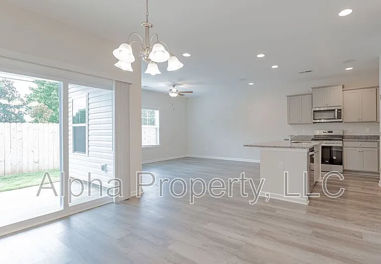 8 Sabine Leaf Ct — Photo 7