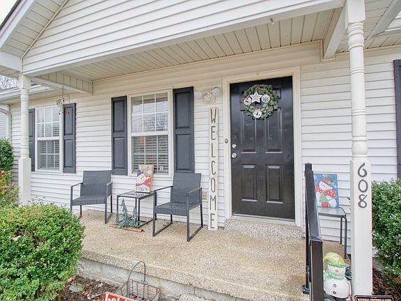 2nd image of 608 Forest Park Ct