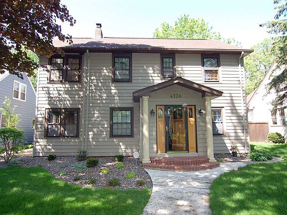 Spectacular Shenandoah Neighborhood Colonial