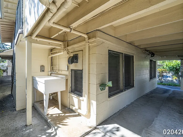 1835 Akone Pl #B — Photo 12