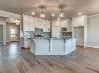 18365 Chuckwagon Trl, Norman, OK 73071