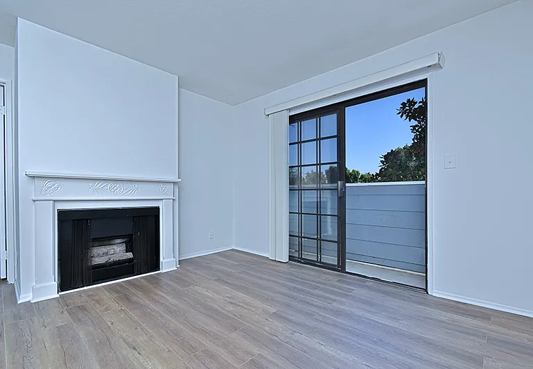 4235 Whitsett Ave #201 — Photo 25