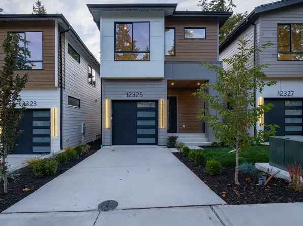 12325 80th Ave NE, Kirkland, WA 98034