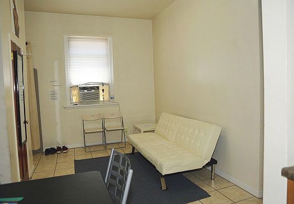 3rd image of 202 W 138th St APT 3
