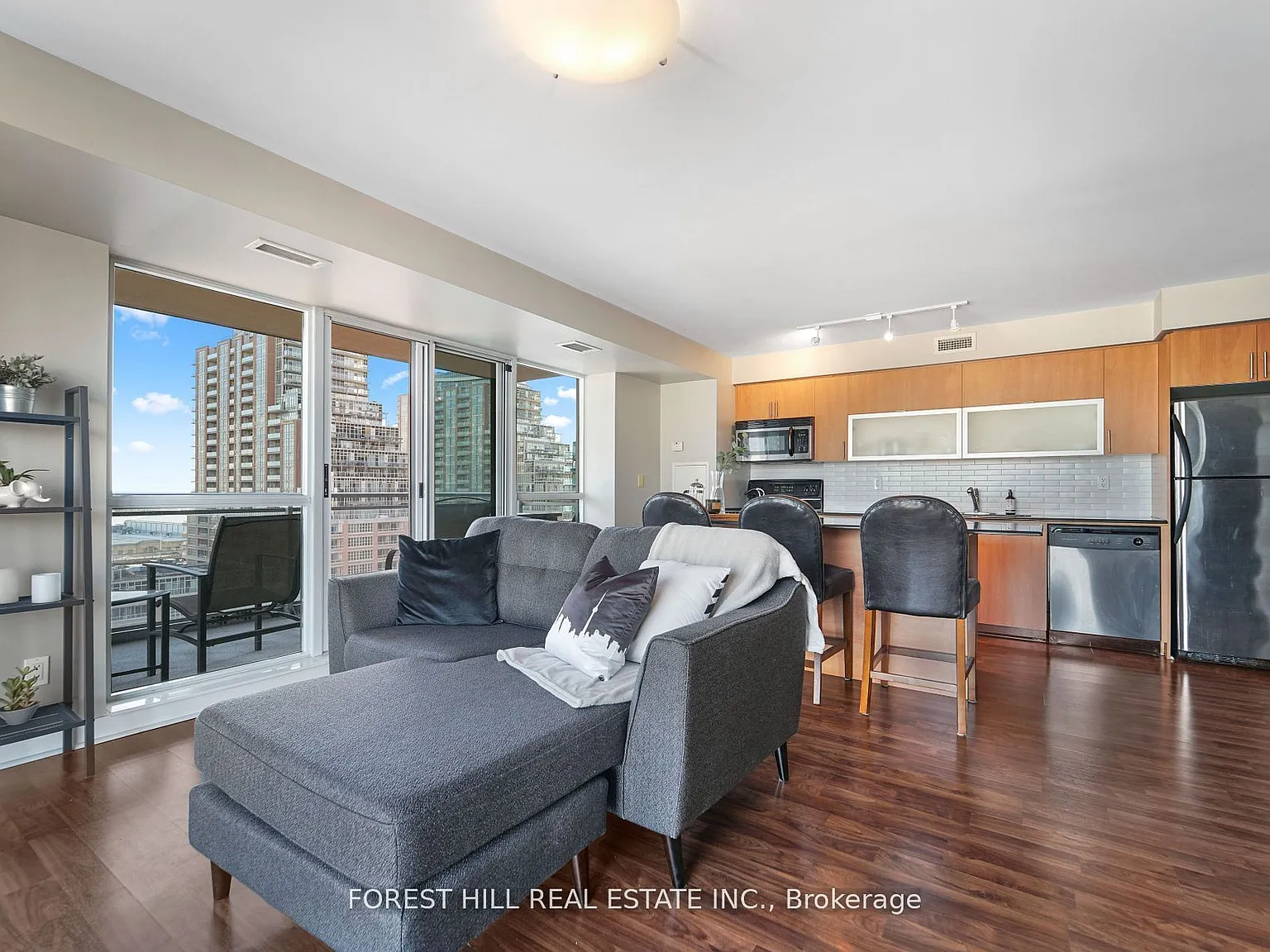 2 bed, $3,750 — Photo 3