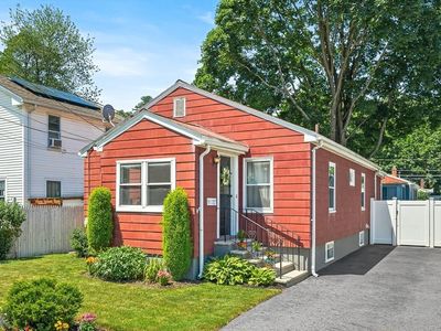 81 Bowdoin Ave, Waltham, MA, 02451