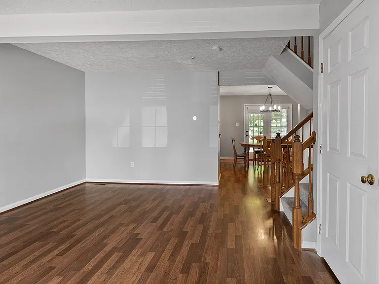 114 Paden Ct — Photo 3