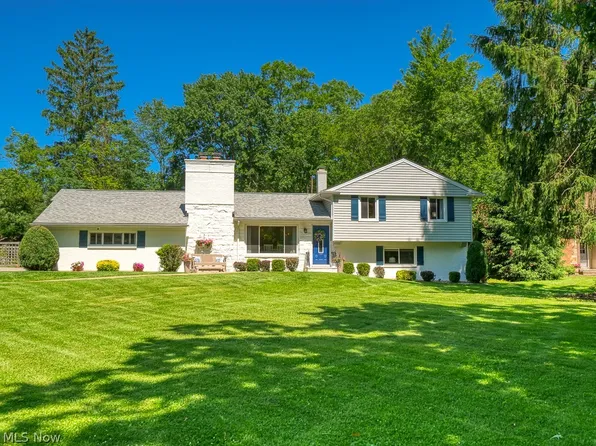 10511 Fitzwater Rd, Brecksville, OH 44141