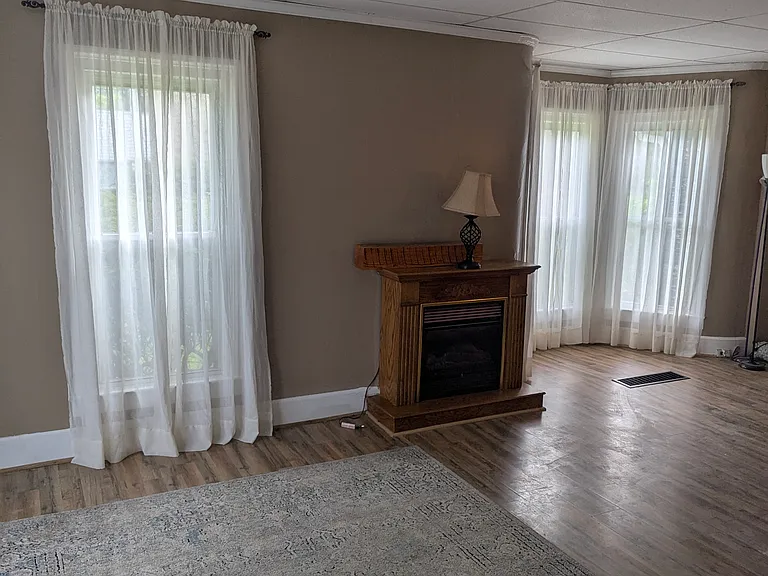 21 Linden St — Photo 10