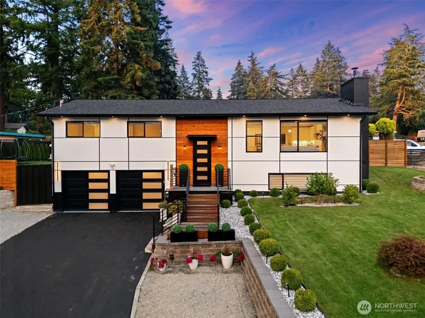 35730 26th Avenue S, Federal Way, WA 98003
