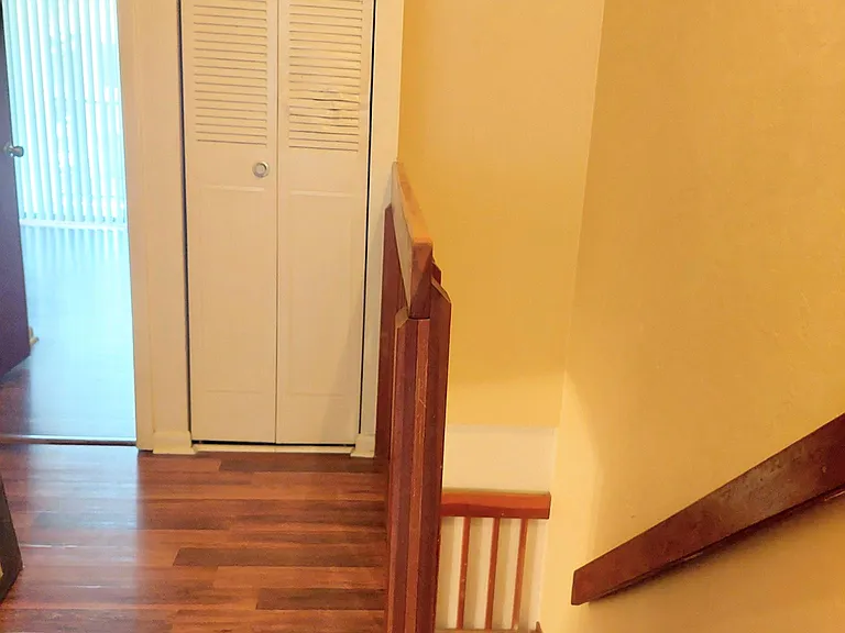 2136 SW 39th Dr — Photo 8