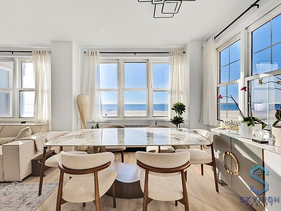3rd image of 135 Oceana Dr E APT 2F