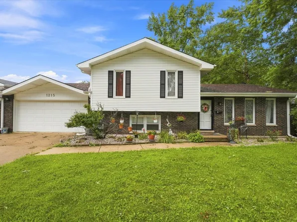 1215 Devonshire Dr, Joliet, IL 60435