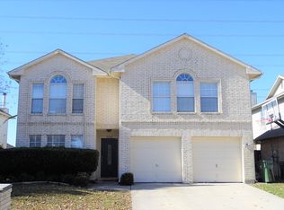 5722 Indian Hill Dr, Arlington, TX 76018