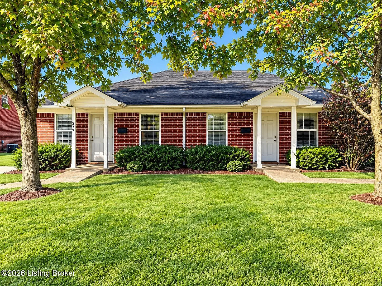 2 bed, 1.0 bath, 750 sqft, $995 — Photo 1