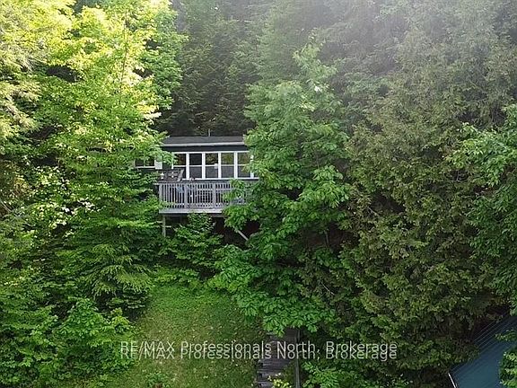 3rd image of 69 Maple Dr