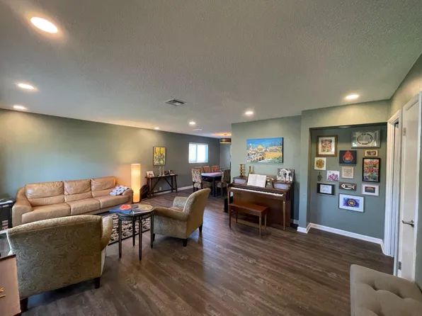 2211 N 55th Ave, Hollywood, FL 33021