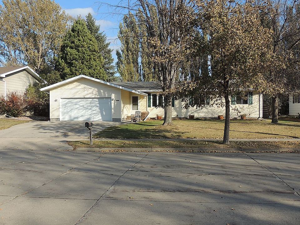 1st image of 3303 Cherry Lynn Dr