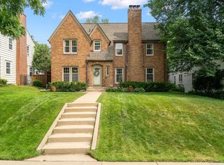 4112 Sunnyside Rd, Edina, MN 55424
