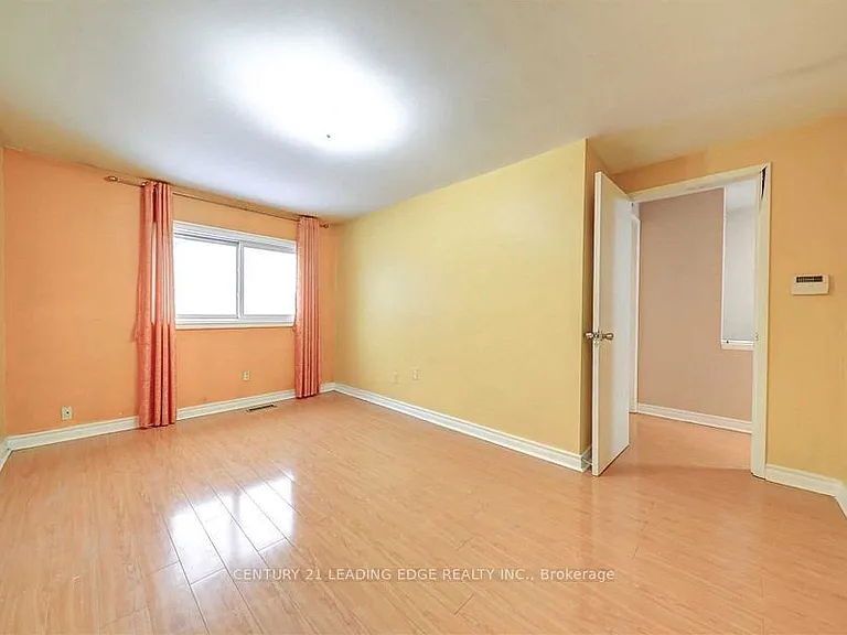 45 Burkwood Cres — Photo 22