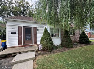 2232 Dixie Dr, York, PA 17402