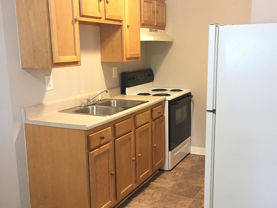 1st image of 16 Koehler Ave APT 5