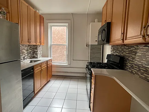 10 Hilliard Ave #5 Photo 1