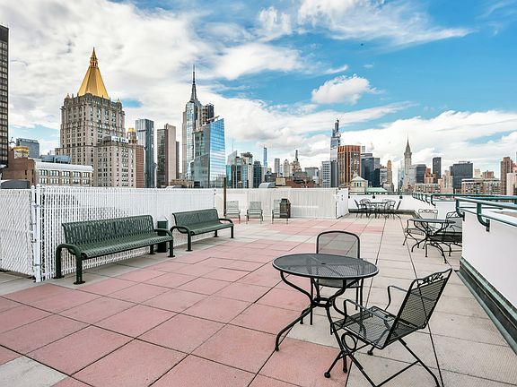 5th image of 50 Lexington Ave APT 9F