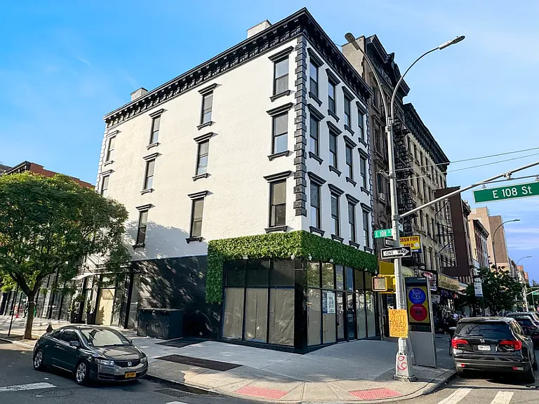 1966 3rd Ave #201 — Photo 11