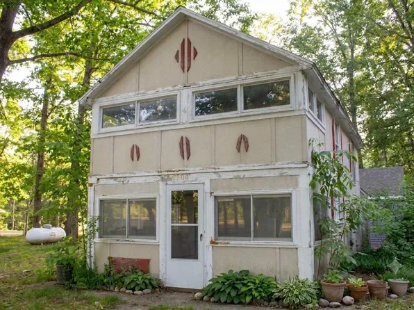 1504 Oak St, Wellston, MI 49689