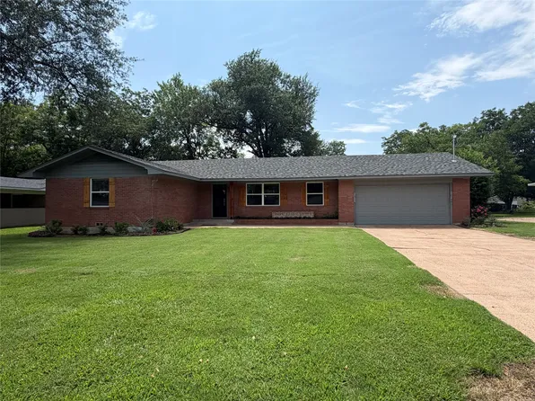 1601 San Jacinto St, Sulphur Springs, TX 75482