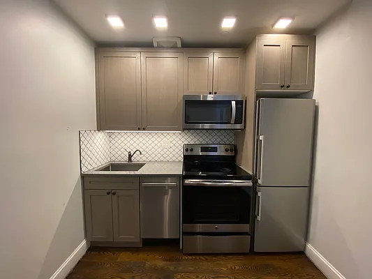 Rented by Yup Realty LLC | media 23