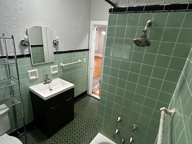 601 Clay Ave — Photo 38