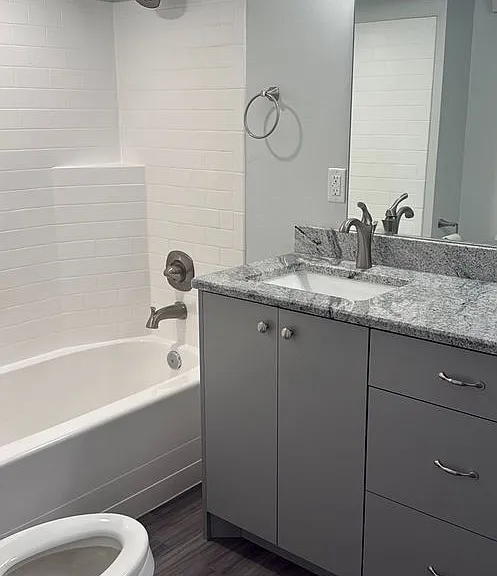 229 N Main St — Photo 11
