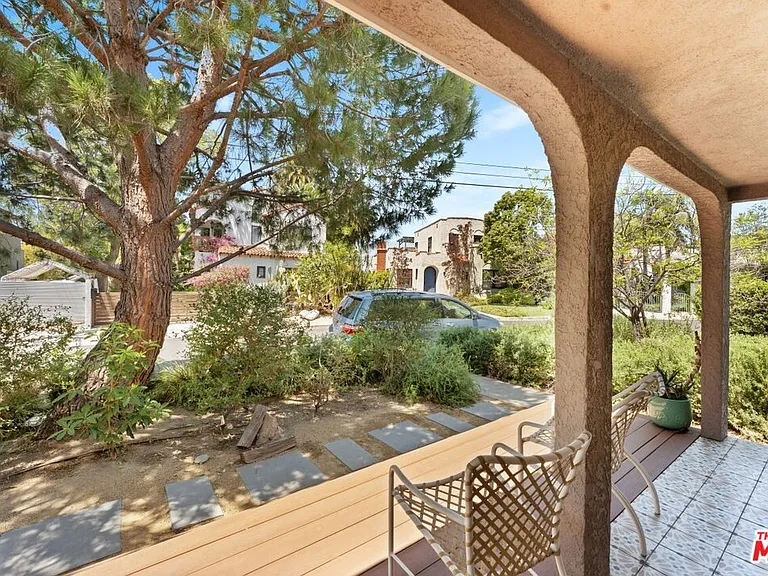 1338 Montecito Cir — Photo 2
