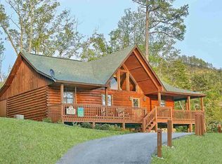 1529 Boo Boos Way, Sevierville, TN 37862