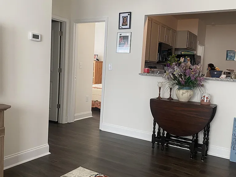 113 W Langdon Ave #2 — Photo 1