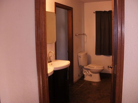 4th image of 1002 Madalyn Ct