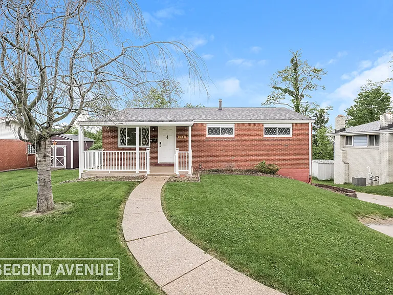 764 Five Pines Rd — Photo 1
