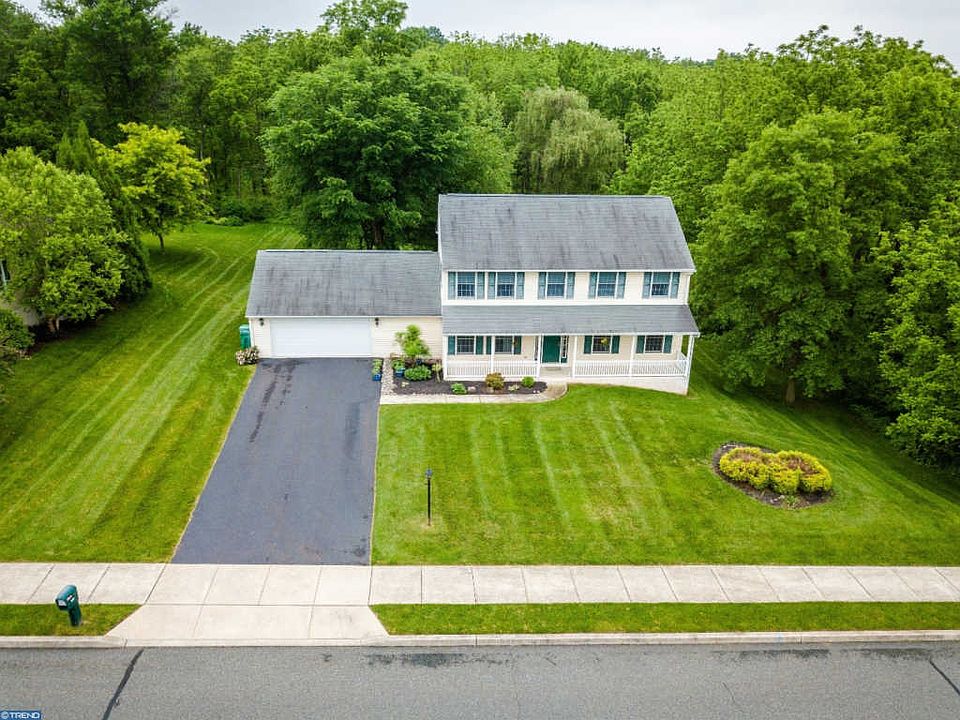 1st image of 3024 Burton Dr